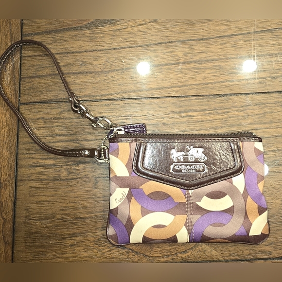 Coach Wristlet - Picture 3 of 6